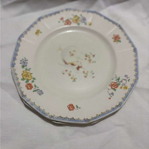 Vintage Floral Patterned Ceramic Dinner Plates- set of 2 - Picture 1 of 4